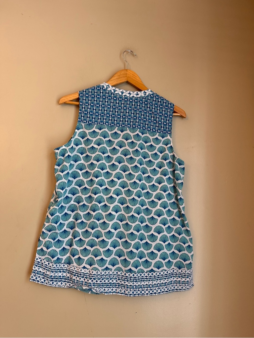 Sigrid Olsen Summer Tank Top Aqua Shells 100% Cotton  Large Beach Vacation 

Pit - Picture 5 of 7
